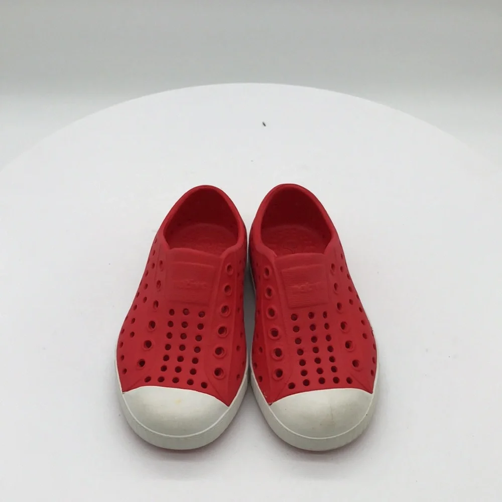 Native kids shoes size C7 US